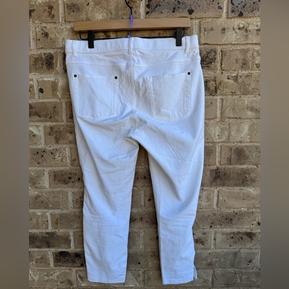 HUE Essential Denim Mid-Rise Capri Sun Women's White Jeans Sz L - Picture 5 of 14